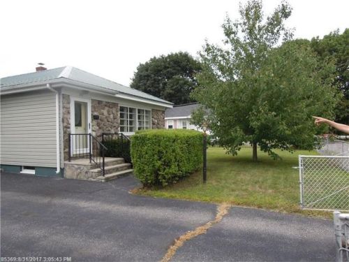 26 Herring Avenue Ext, Biddeford, ME 04005 exterior