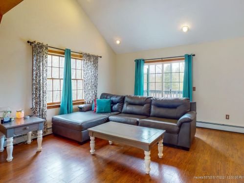 137 Marsh Rd, Sabattus, ME 04280 exterior