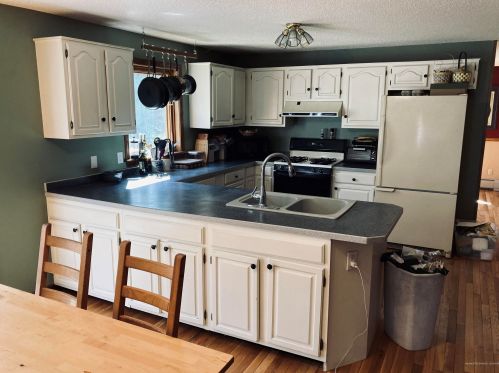 10 Chase Ave, Waterville, ME 04901 exterior
