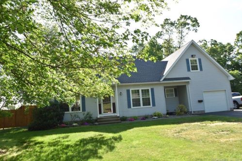 3 Westview Ter, Ellington, CT 06029 exterior