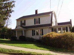 60 Concolor Ave, Newton, MA 02458 exterior