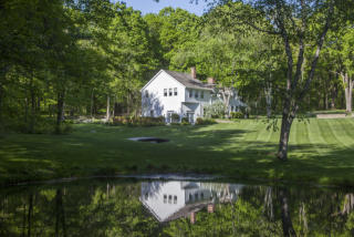 76 Quarry Rd, Bridgewater, CT 06752 exterior