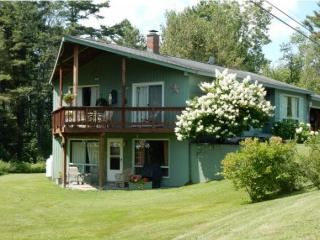 438 Loop Rd, Jay, VT 05859 exterior