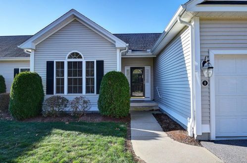 8 Village Ct, Colchester, CT exterior