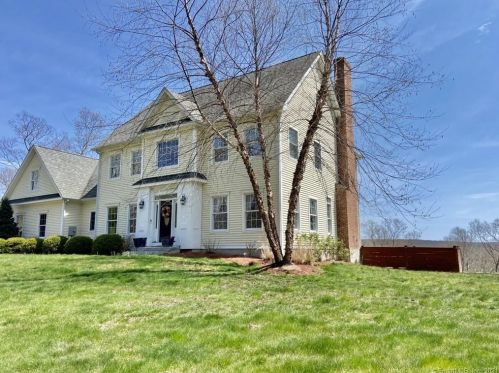 81 Old Colchester Rd, Amston, CT 06231 exterior