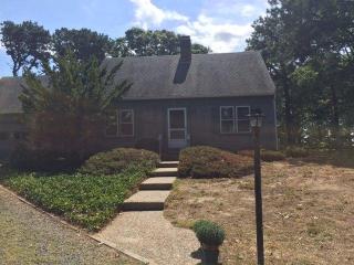 20 Priscilla Cir, Eastham, MA 02642 exterior