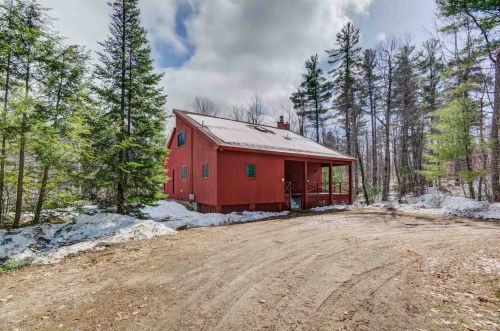 4 Biasca Pl, Madison, NH 03849 exterior