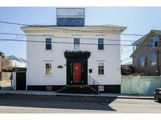 7 Extension St, Newport, RI 02840 exterior