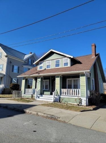 44 Bigelow St, Fall River, MA 02720 exterior