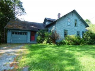 109 Main St, Warner, NH 03278 exterior