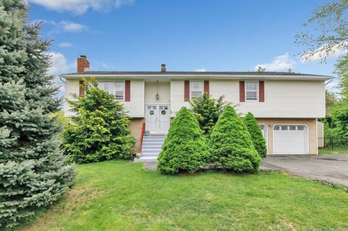 29 Hickory St, Bridgeport, CT 06610 exterior