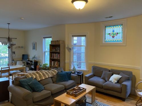 795 5Th St, Roxbury-Xing, MA 02127 exterior