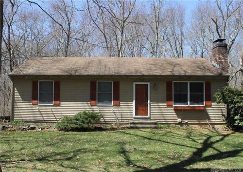 252 Lake Hayward Rd, Colchester, CT 06415 exterior