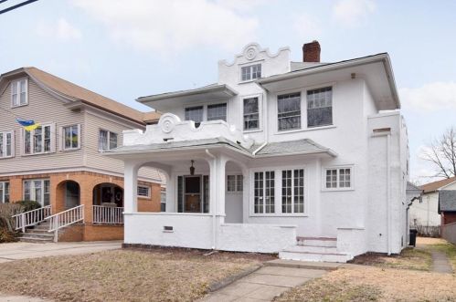 397 Montgomery Ave, Providence, RI 02905 exterior