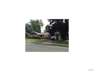 75 Clark St, Bridgeport, CT 06606 exterior