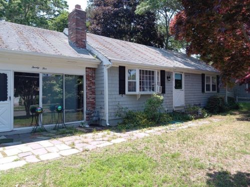 25 Mockingbird Ln, Yarmouth, MA 02673 exterior