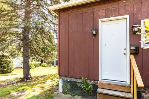 75 Whipple St, Worcester, MA 01607 exterior