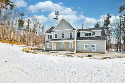 22 Trow Rd, Mont-Vernon, NH 03057 exterior