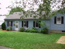 15 Cavanaugh Path, Newton, MA 02459 exterior