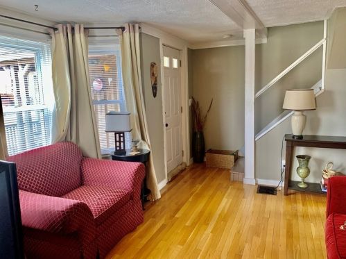 44 Kings Cove Way, Weymouth, MA 02191 exterior