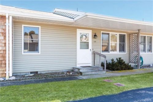 16 Castle Rock Dr, Charlestown, RI 02813 exterior