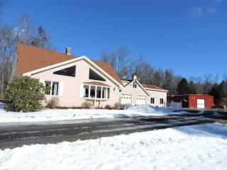 9 Windsor Rd, Worthington, MA 01098 exterior