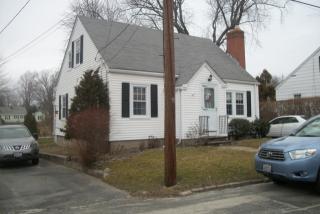 11 Warren Ave, Cumberland, RI 02864 exterior