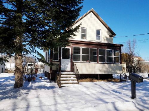 6 Brick St, Somersworth, NH 03878 exterior