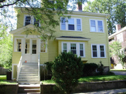 54 Washburn Ave, Newton, MA 02466 exterior