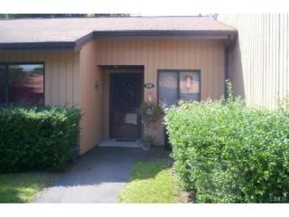 530 Asbury Rdg, Huntington, CT 06484 exterior