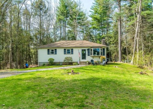 30 Pinecrest Dr, Killingly, CT 06239 exterior