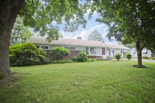 150 State St, Chicopee, MA 01013 exterior
