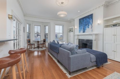 292 Beacon St, Roxbury-Xing, MA 02467 exterior