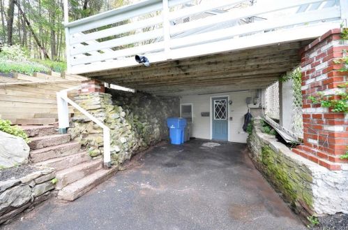 463 Lydall St, Manchester, CT 06042 exterior