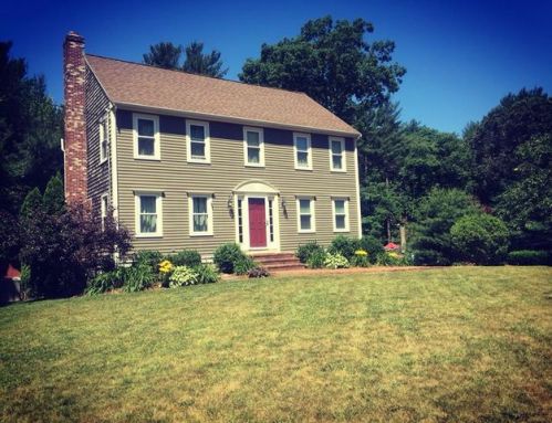 35 Glenwood Dr, Bridgewater, MA 02324 exterior