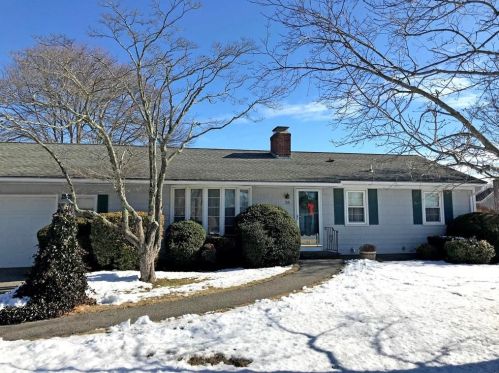 26 Peeptoad Rd, Warwick, RI 02888 exterior