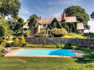 1139 Mill Hill Rd, Southport, CT 06890 exterior
