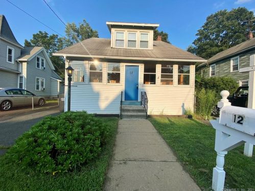 12 Dean Ave, East-Windsor, CT 06088 exterior