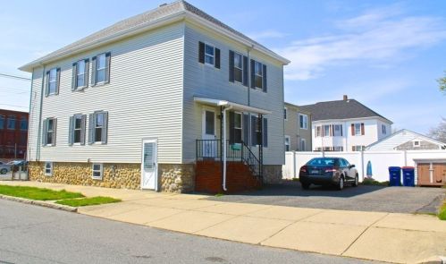 262 Church St, New-Bedford, MA 02745 exterior