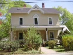 166 Sumner St, Newton, MA 02459 exterior