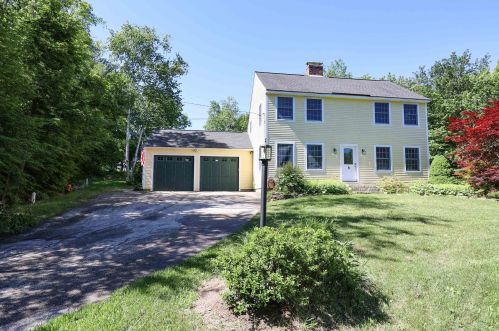 31 Murray Hill Rd, Candia, NH 03034 exterior