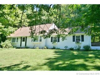 10 Chiswick Ln, Winsted, CT 06063 exterior