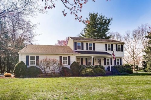 78 Hintz Dr, Wallingford, CT 06492 exterior