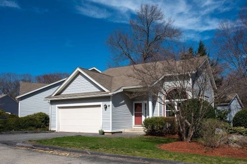 53 Weatherstone Dr, Worcester, MA 01604 exterior