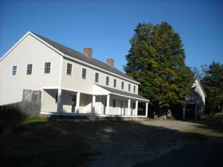 11 Turnpike Rd, Grafton, NH 03240 exterior