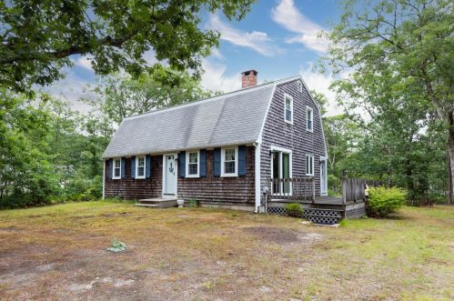 210 Aquinnah Rd, Eastham, MA 02642 exterior