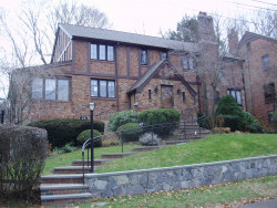 25 Lancaster Rd, Newton, MA 02458 exterior