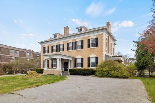 406 Bellevue Ave, Newport, RI 02840 exterior