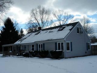 11 Sherbrooke Rd, Barrington, RI 02806 exterior