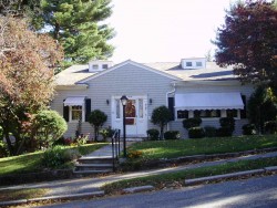 20 Sunhill Ln, Newton, MA 02459 exterior